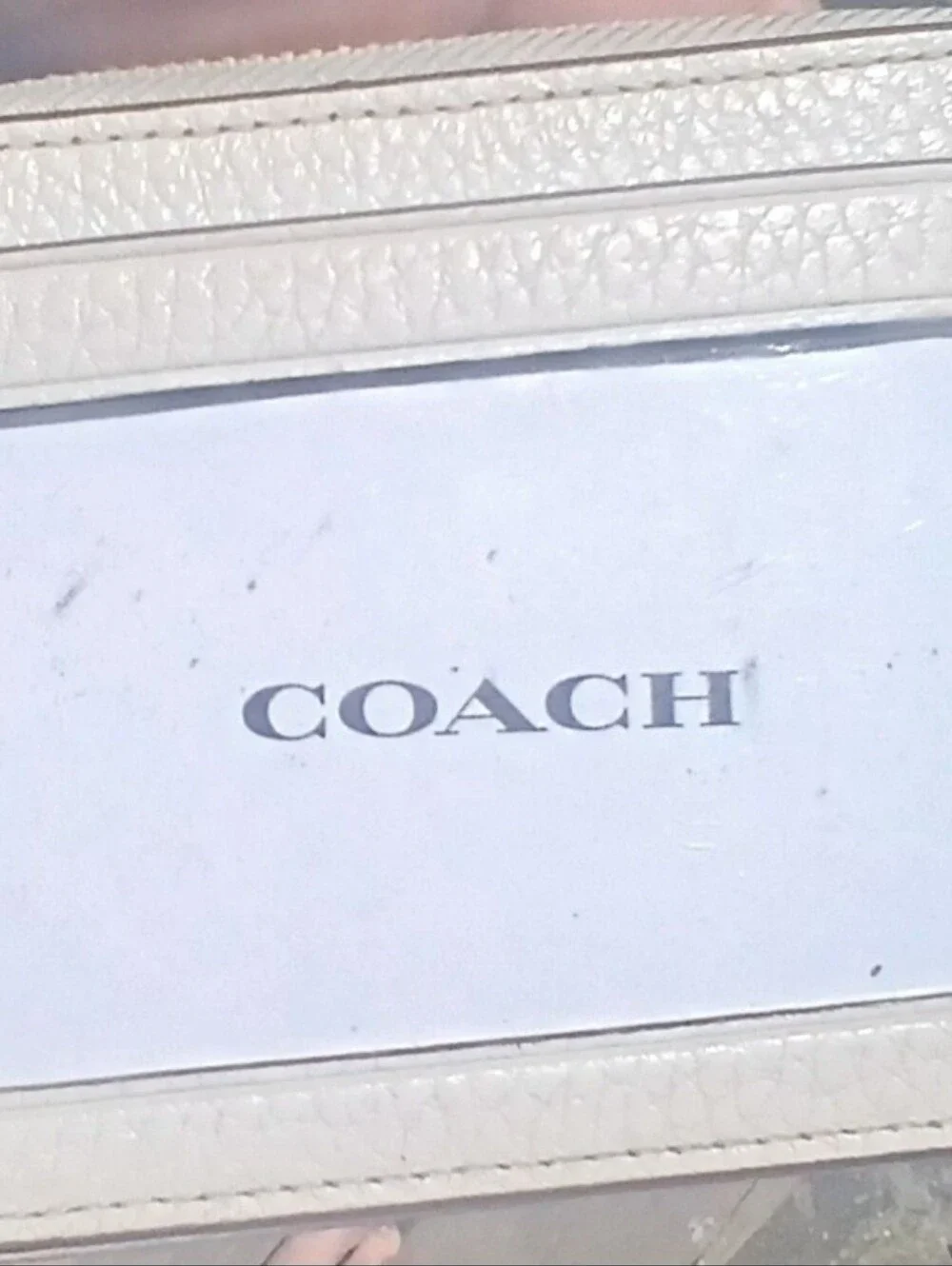 Coach Pebbled Leather Card Case in Off-White with Gold Hardware - Picture 6 of 12